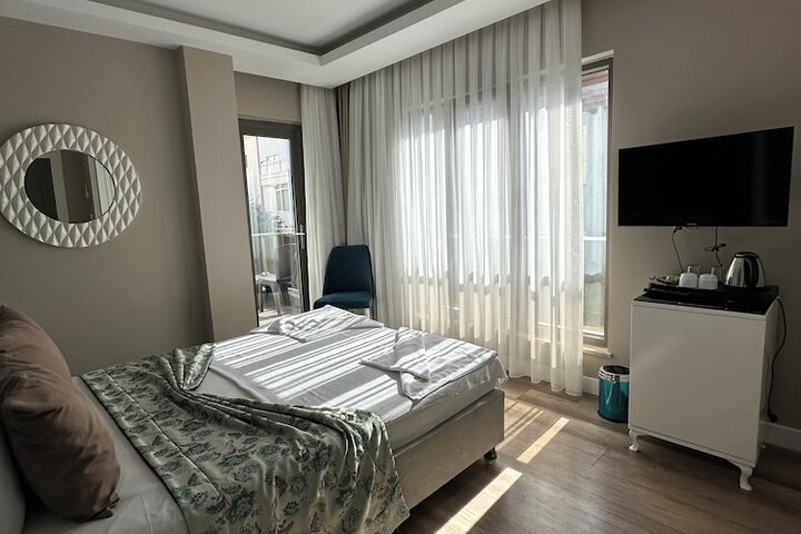 Room 17 of 131