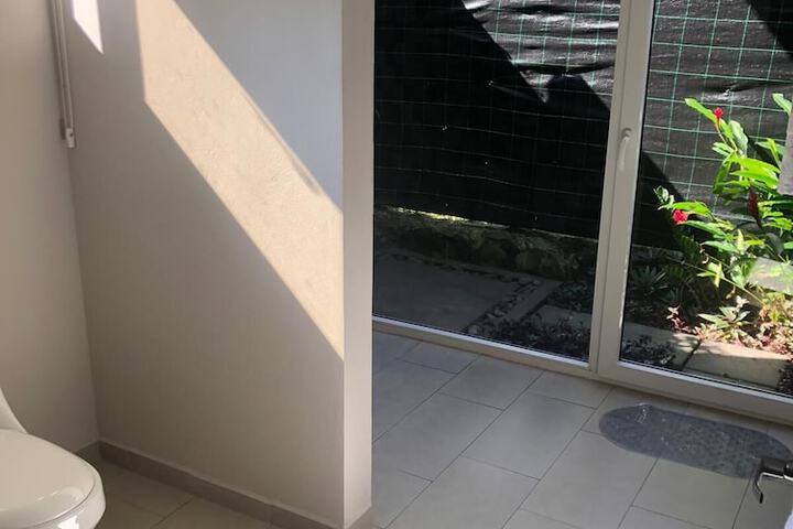 Room 13 of 22