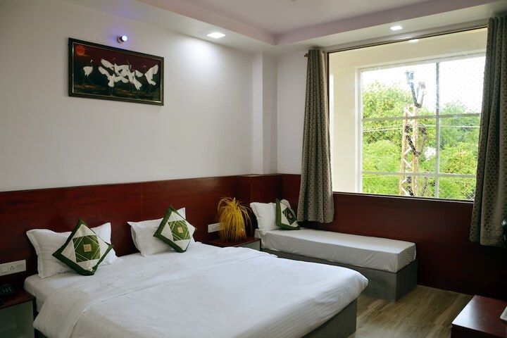 Room 5 of 26