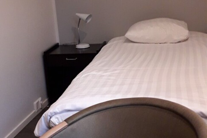 Room 8 of 44