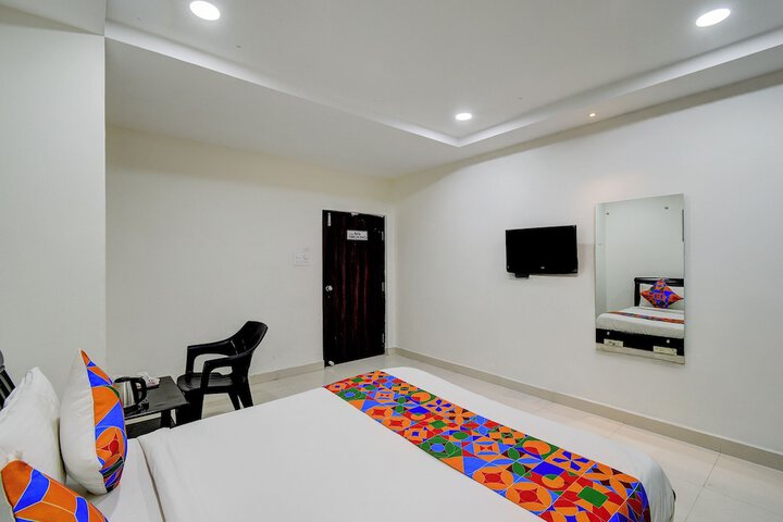 Room 16 of 32