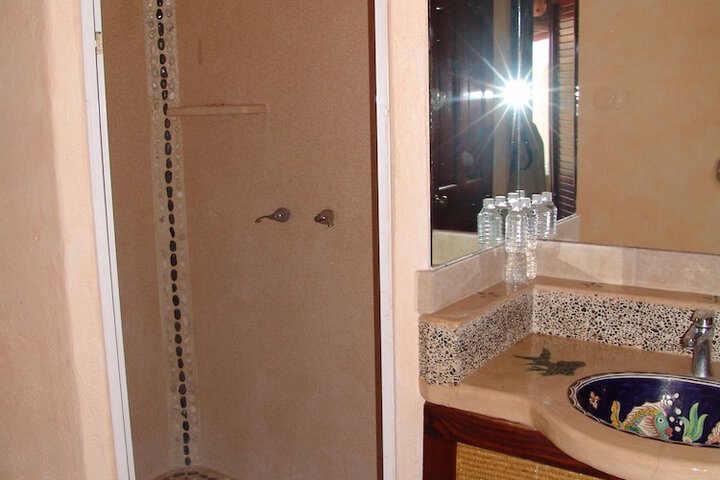 Room 12 of 30