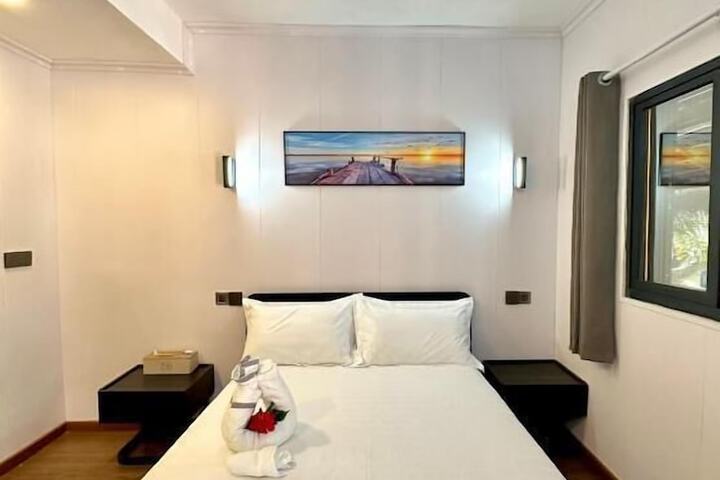 Room 12 of 67