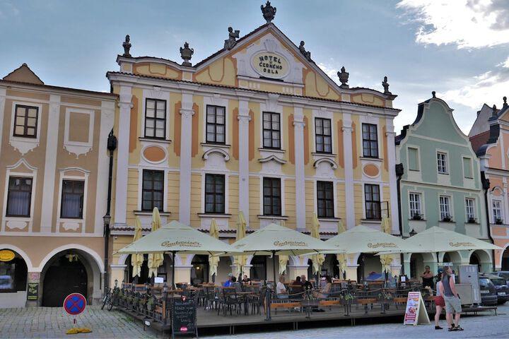 Hotel U Černého orla in Telc