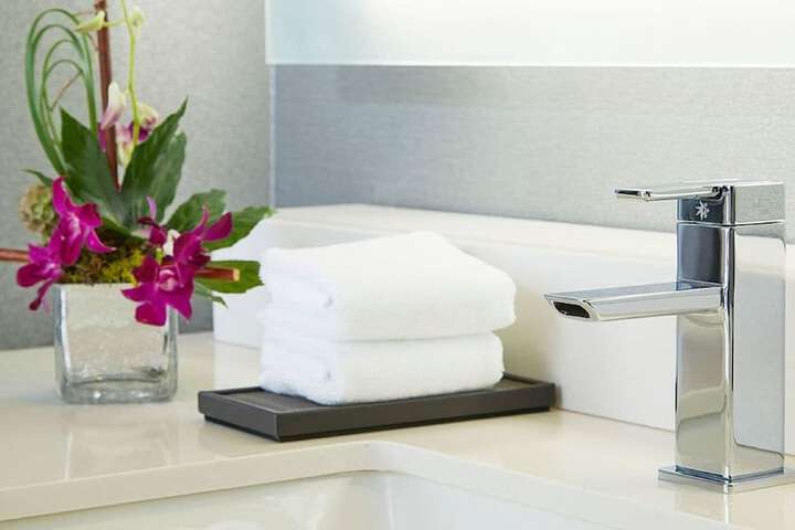 Bathroom sink