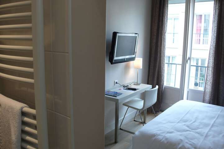 Room 4 of 26