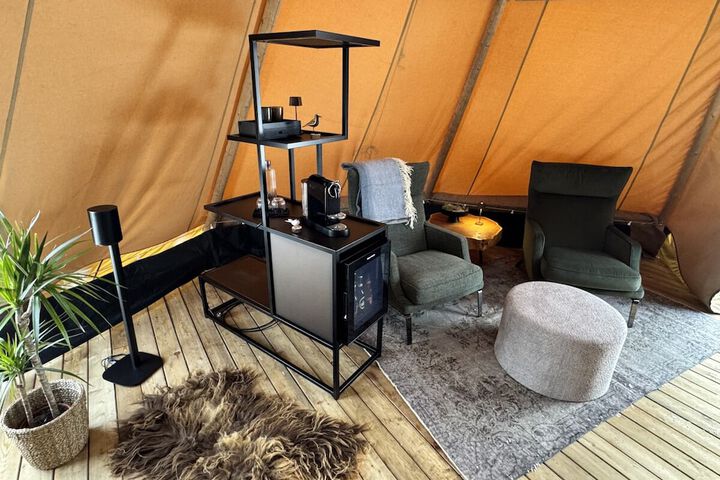 Room 3 of 16