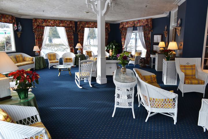Guest Lobby
