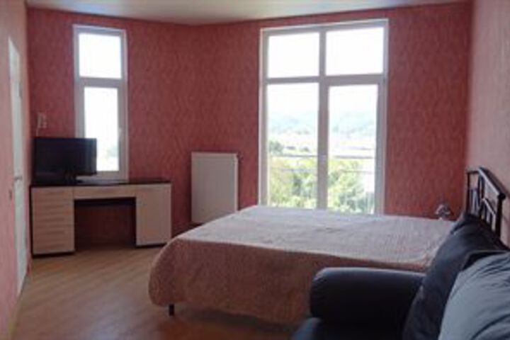 Room 104 of 176