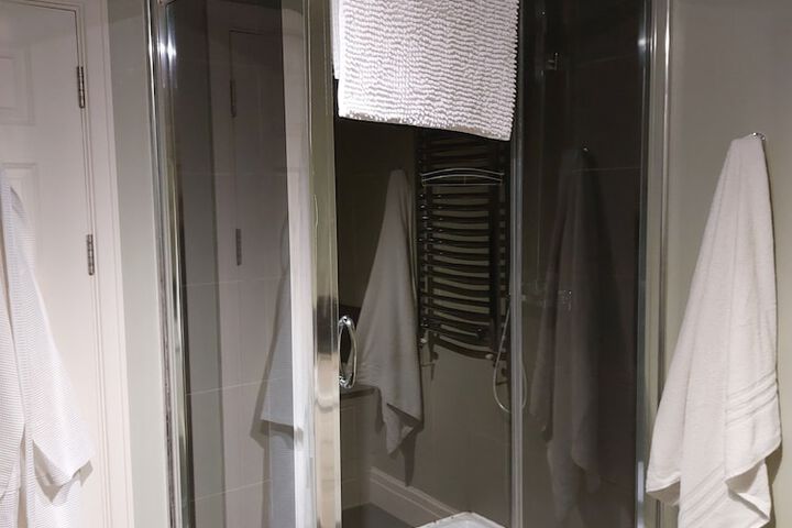 Room 31 of 44