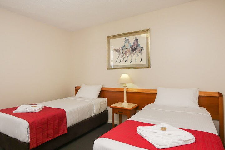 Room 7 of 34