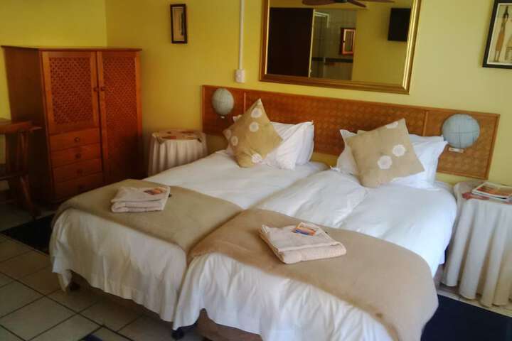 Room 3 of 16