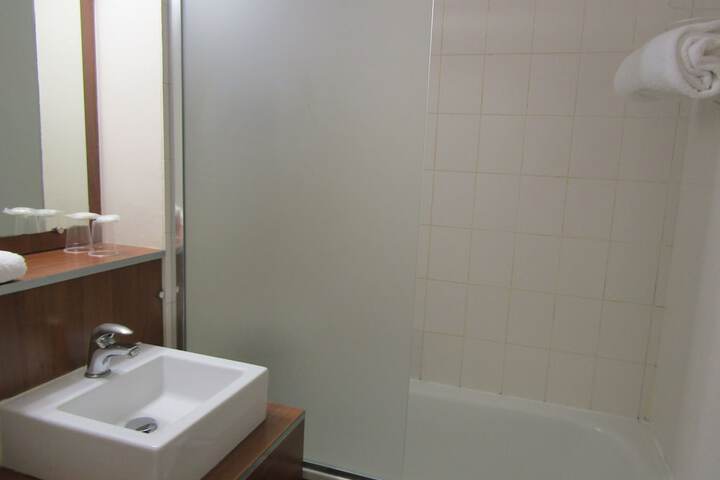 Room 17 of 51