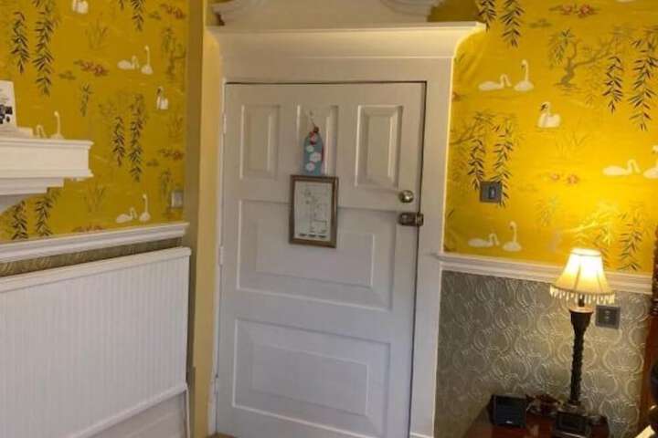 Room 43 of 95