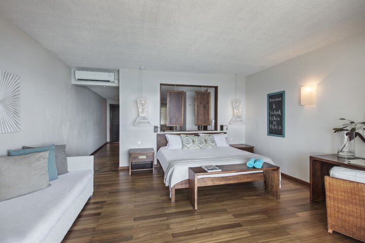 Room 20 of 97