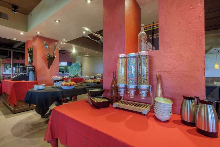 Breakfast area