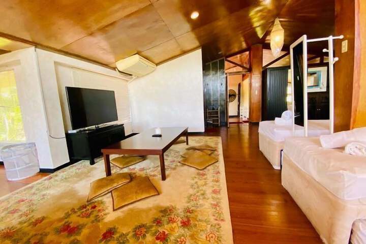 Room 20 of 49