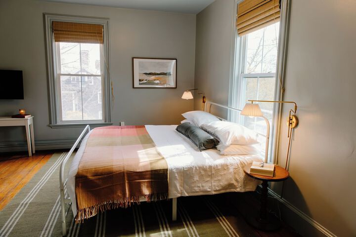 Room 16 of 52