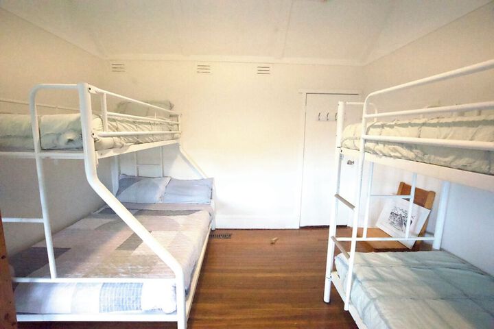 Room 16 of 54
