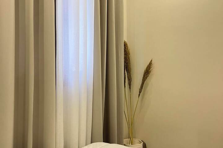 Room 21 of 146