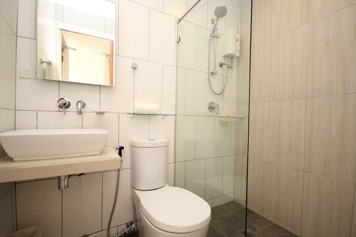 Room 15 of 29
