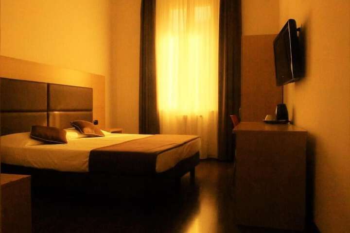 Room 34 of 72