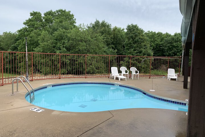 Pool 273 of 293