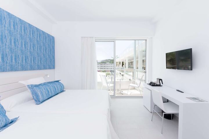 Room 47 of 282