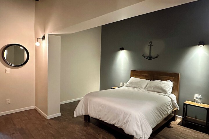 Room 18 of 57