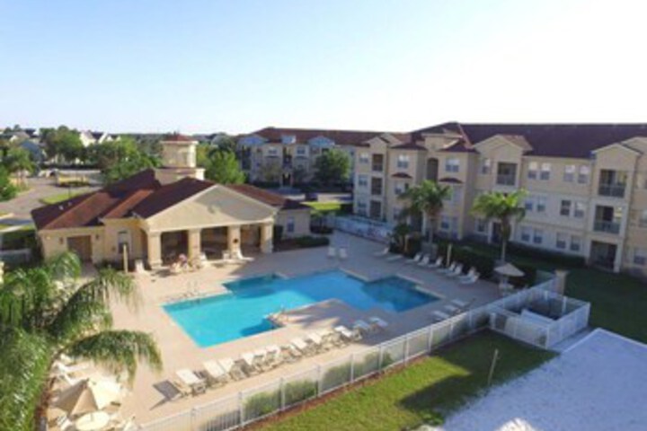 Pool 103 of 143