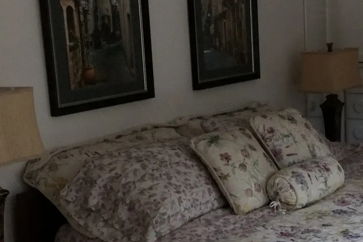 Room 5 of 35