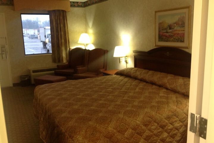 Room 5 of 36