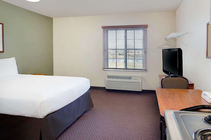1 Queen Bed Suite (1 of 5)