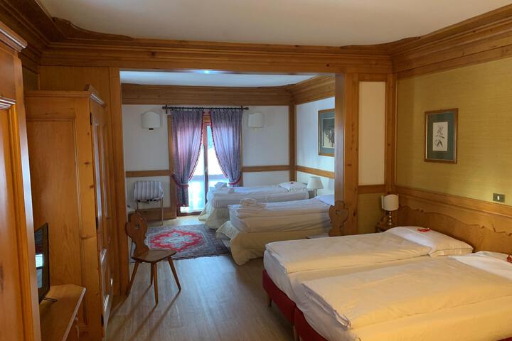 Room 39 of 41