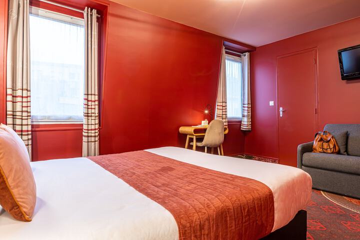 Room 25 of 74