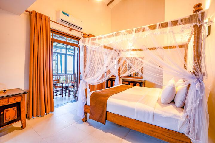 Room 15 of 175