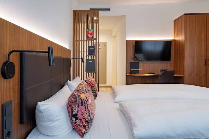 Room 58 of 135