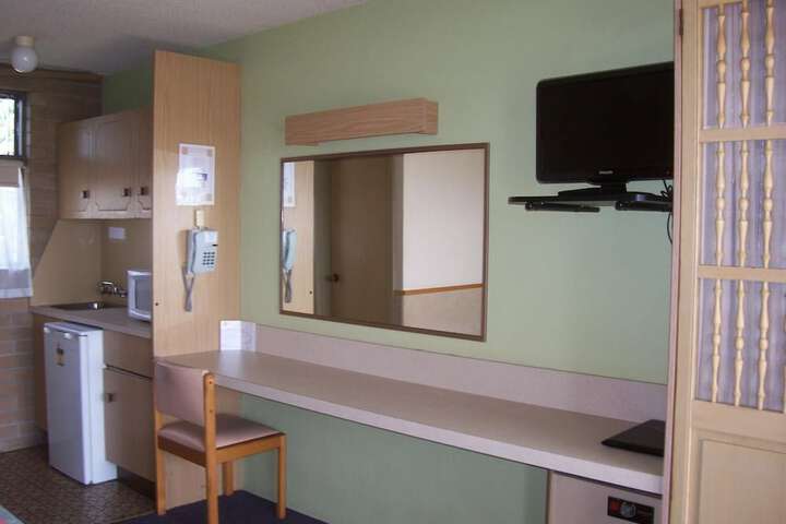 Room 9 of 24