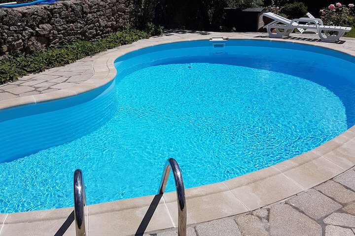 Pool 20 of 54