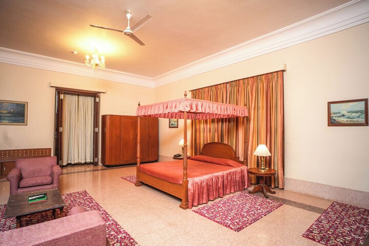 Room 48 of 135