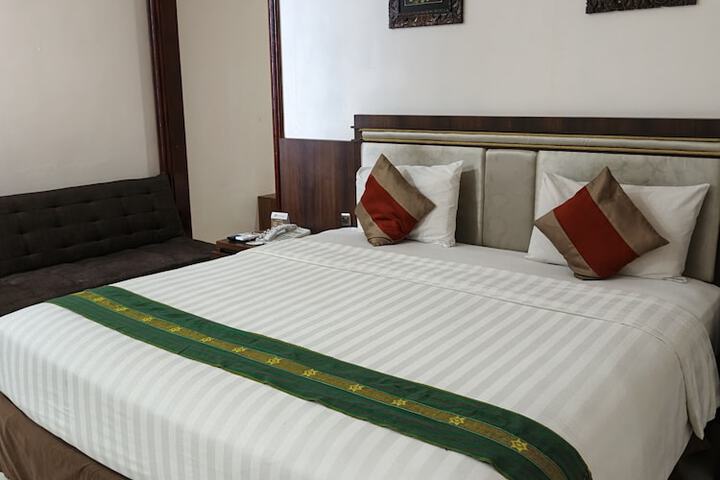 Room 18 of 61