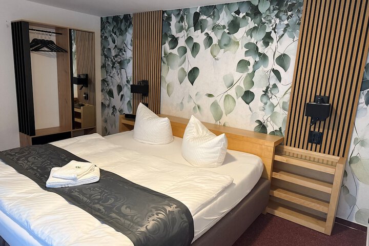 Room 5 of 47