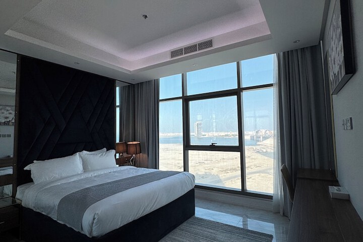 Room 11 of 42