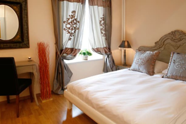 Room 5 of 46