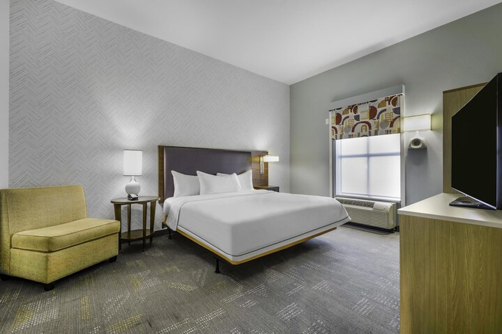 Room 7 of 36