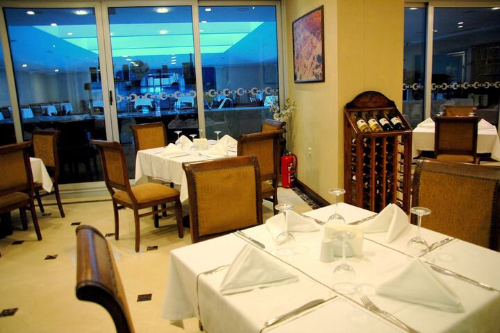 Dining 100 of 114