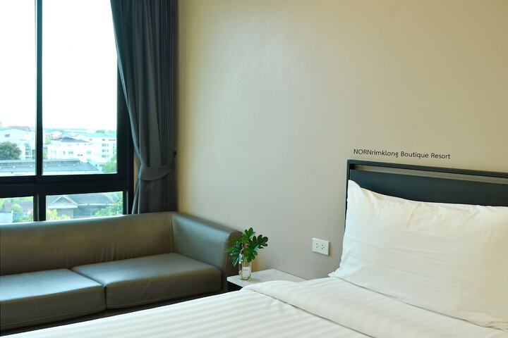 Room 10 of 84