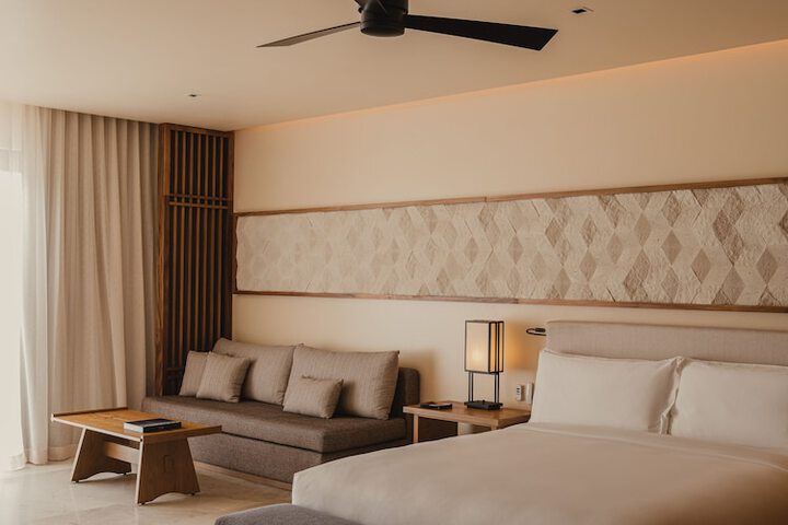 Room 28 of 180