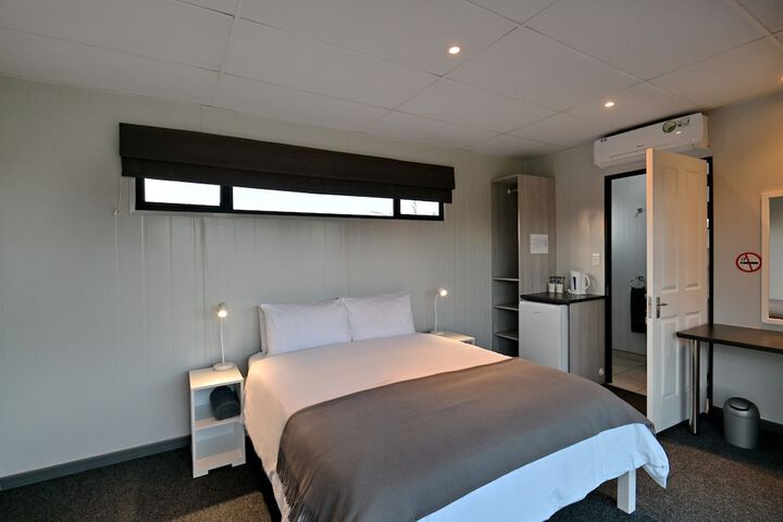 Room 11 of 30