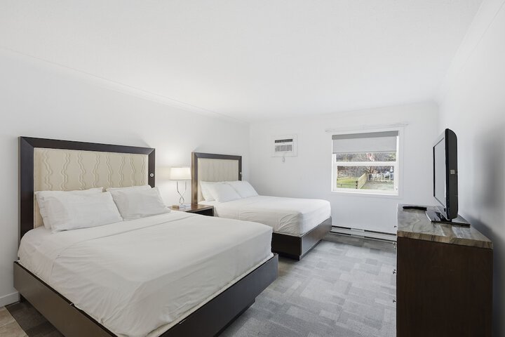 Room 9 of 23